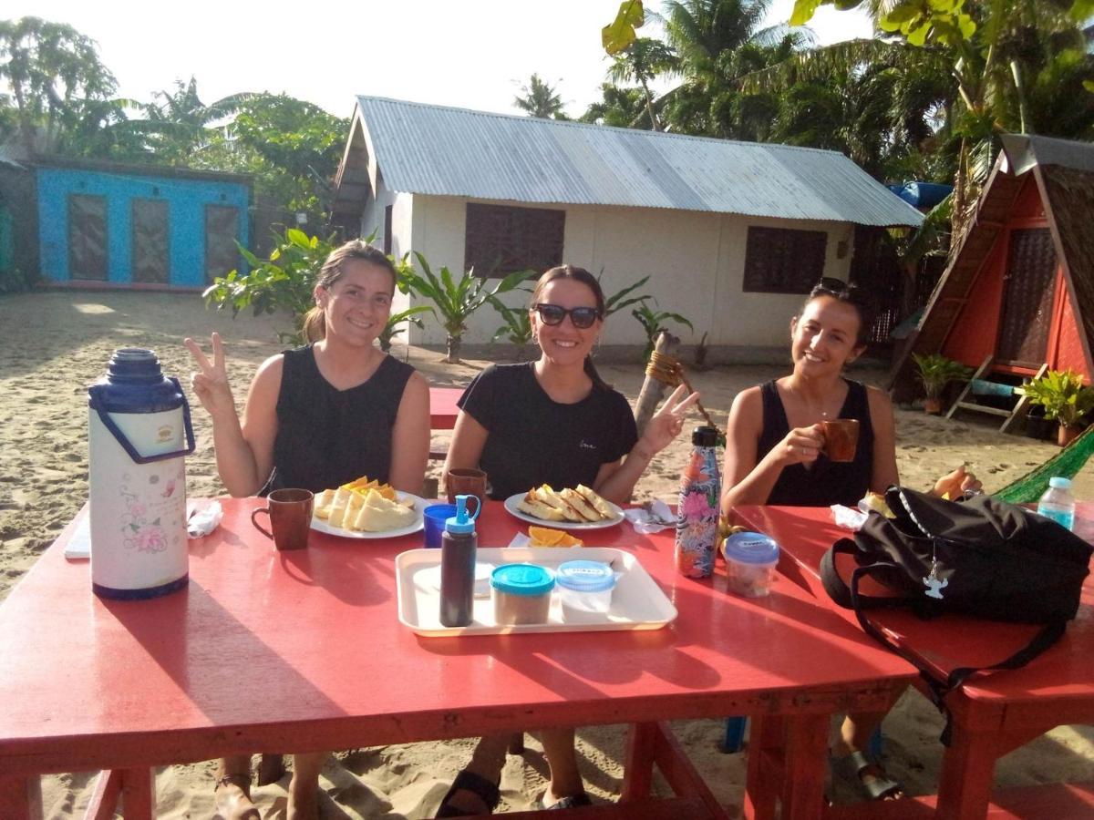 Shalom Camp Hotel El Nido Kültér fotó