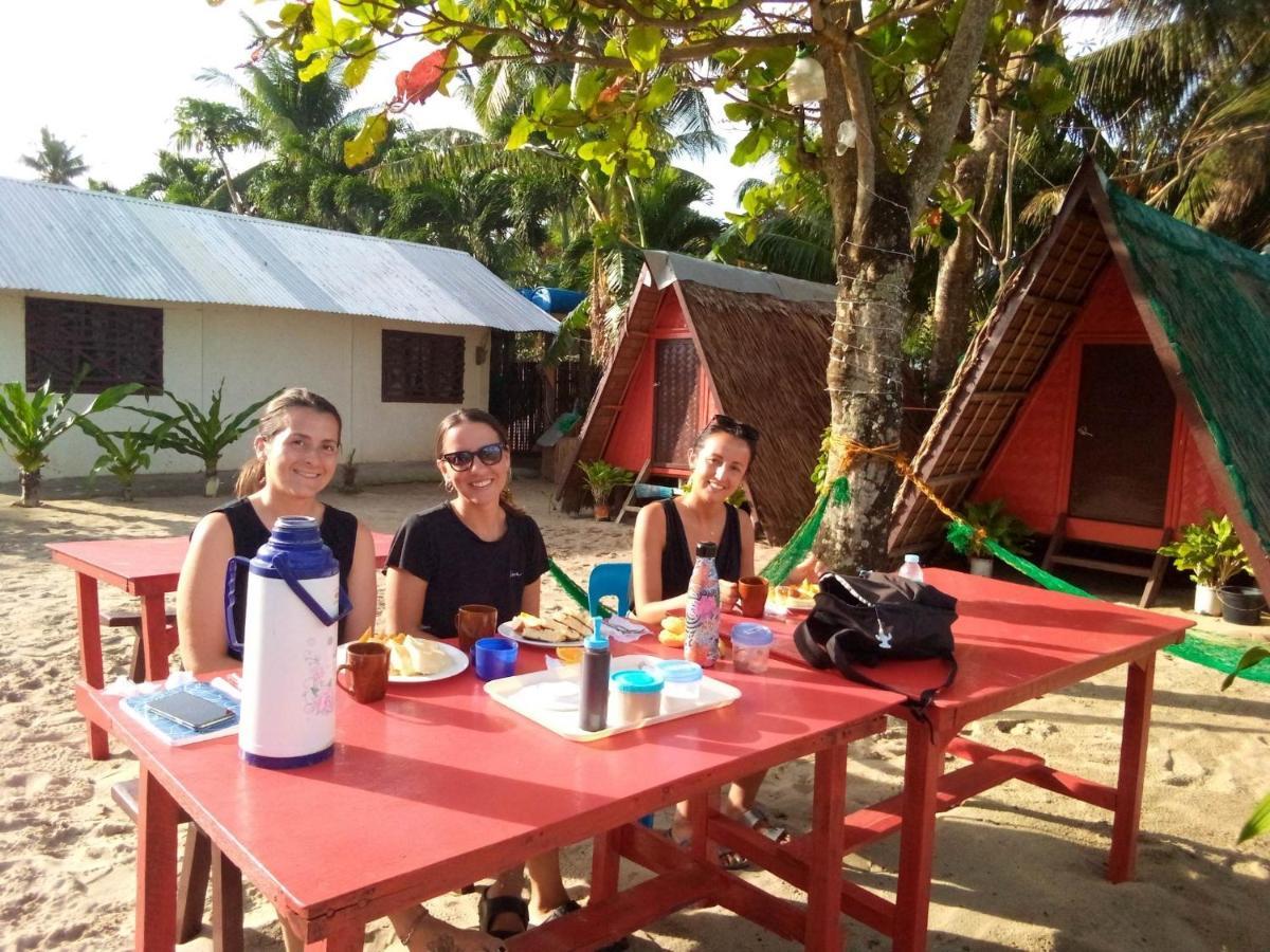 Shalom Camp Hotel El Nido Kültér fotó